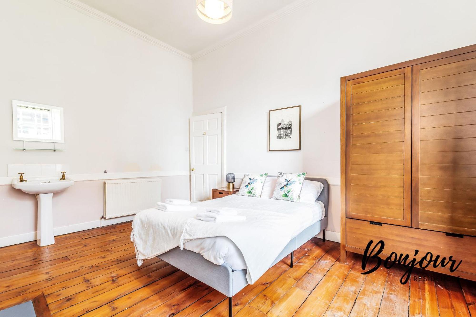 Appartement Belleville Central St James Quarter Free Offsite Parking & Views By Bonjour Residences